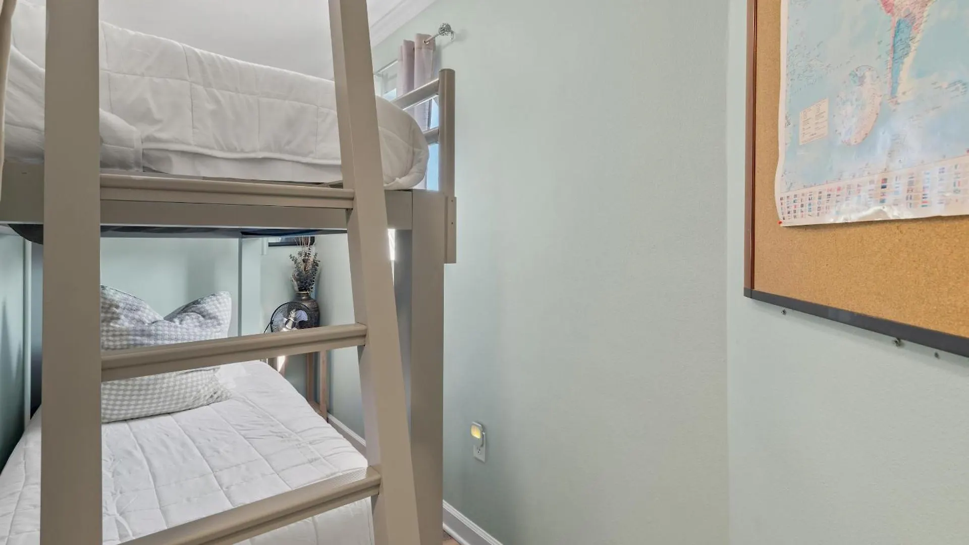 Ocean Breeze Cottage 德斯廷 美国